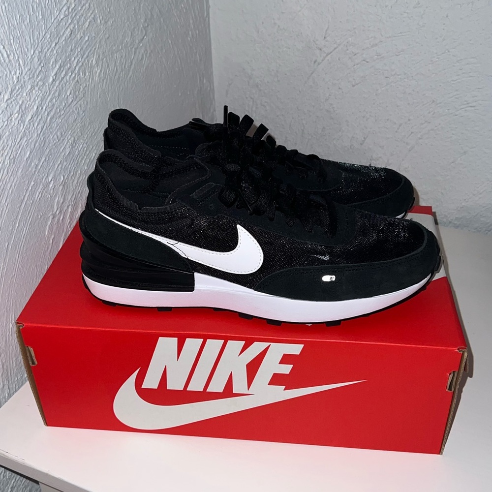 Nike Waffle One Women’s Sneakers - New in box